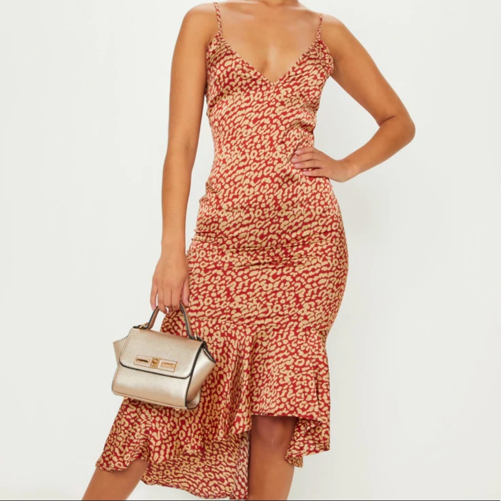 Pretty Little Thing Leopard Print MIDI Dress